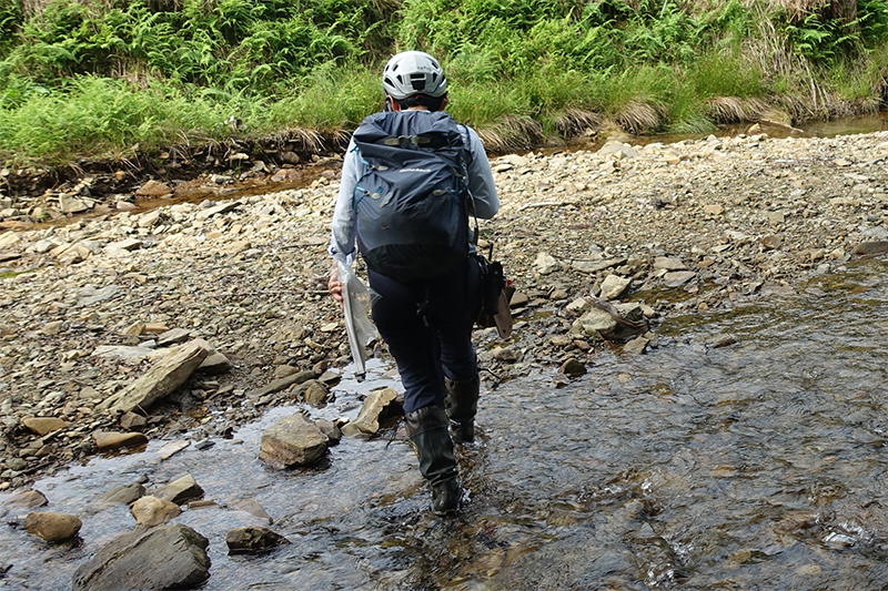 研究中の石原先生