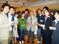 カンフォーラでスタッフと